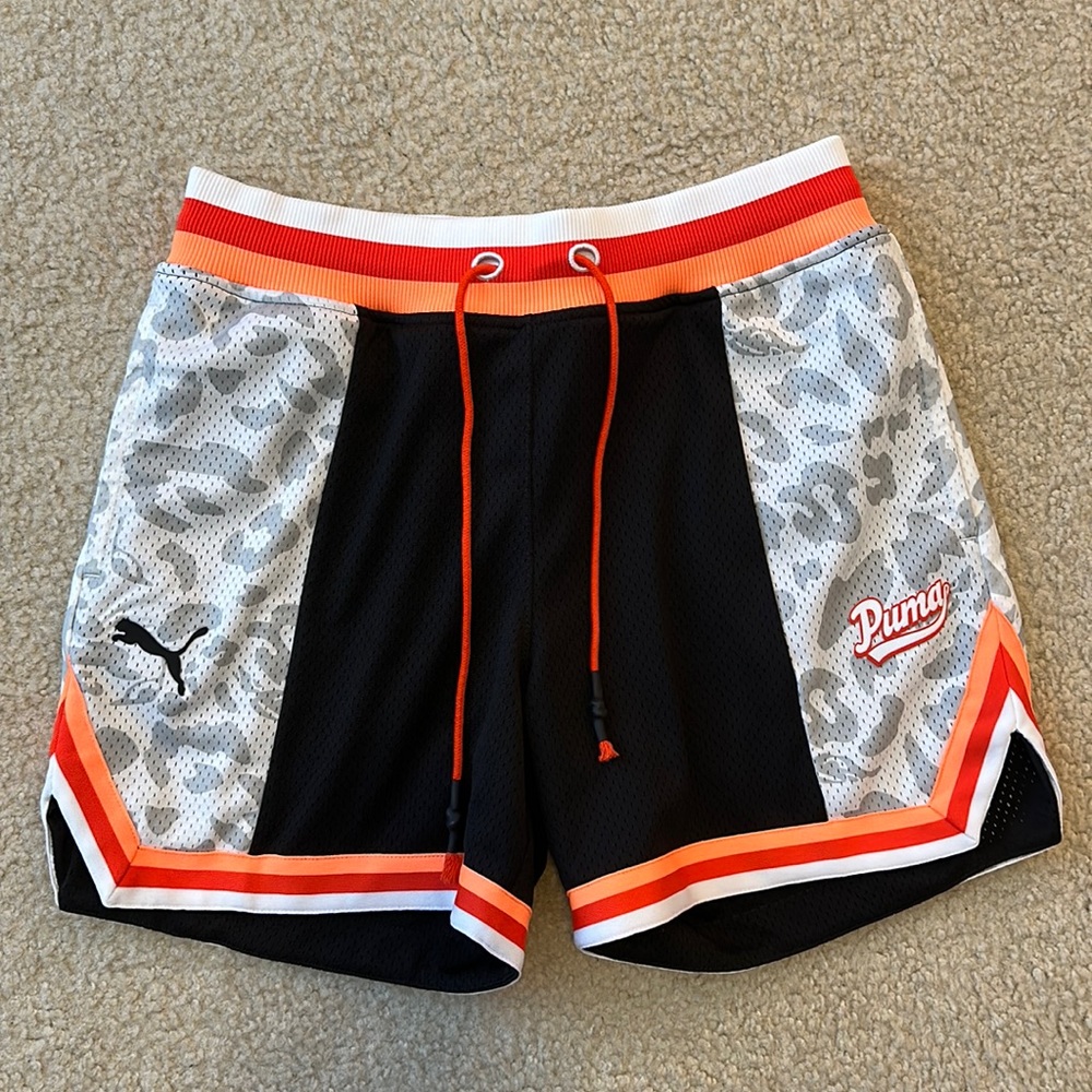 Puma Athletic Shorts size S